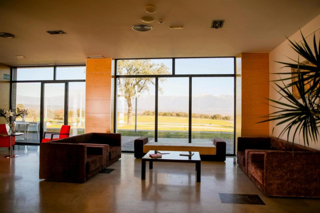 Hospedium Hotel Valles De Gredos Golf Talayuela Exteriér fotografie